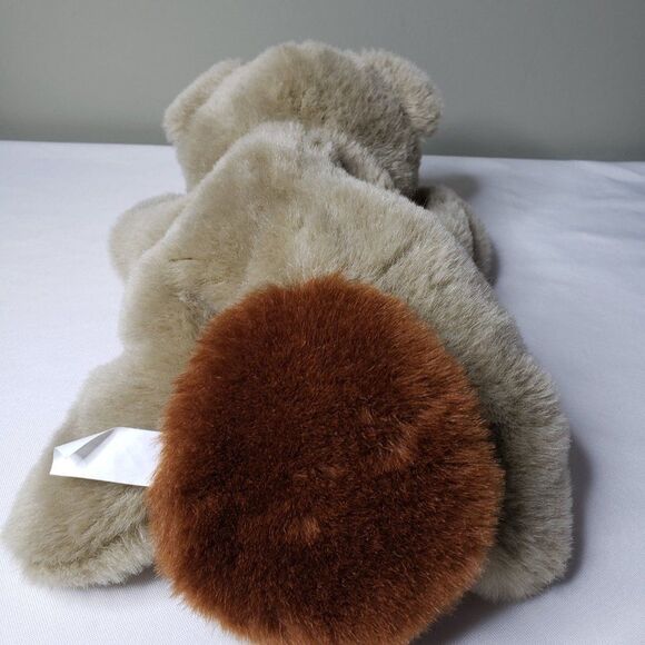 Adorable Vintage ABC Distributing Gray Plush Beaver Hand Puppet Stuffed Animal - Picture 4 of 8